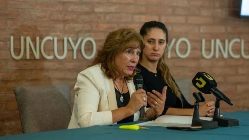 Otro día más de asambleas, vigilias, tomas y reclamos en la UNCuyo